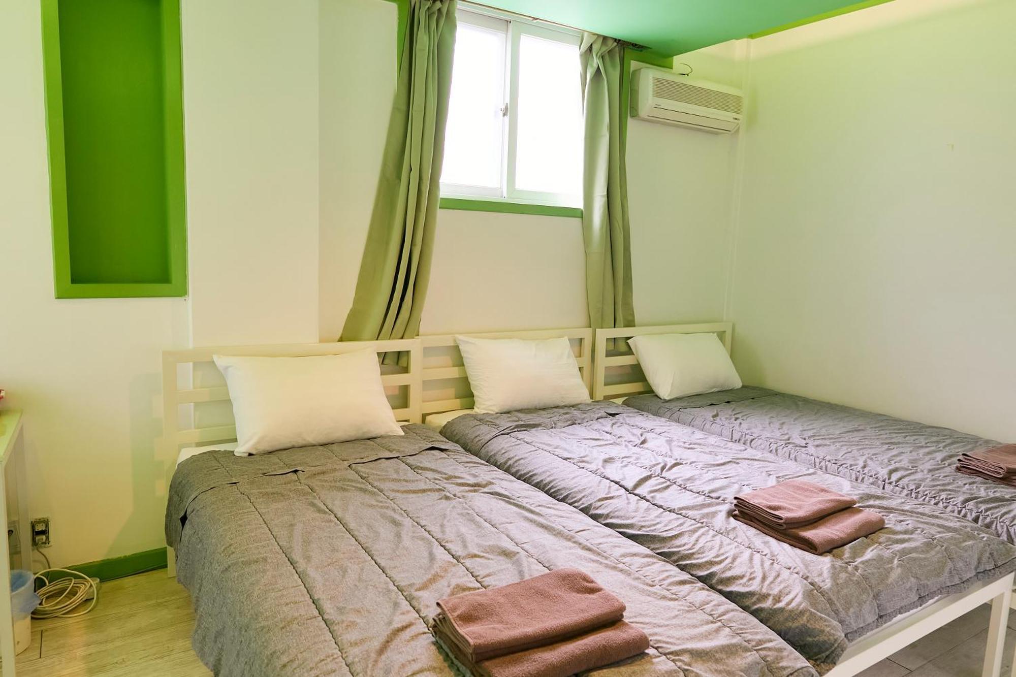 Travelers A Korea Hostel ソウル特別市 エクステリア 写真